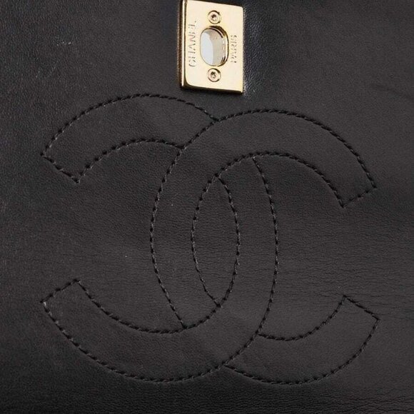 Chanel Black Quilted Lambskin Leather Small Trendy Bag - Picture 7 of 11